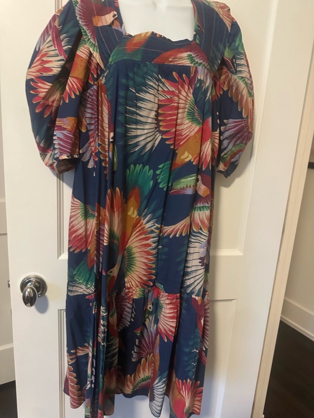 Women's Navy Floral Parrot Puff-Sleeve Maxi Dress